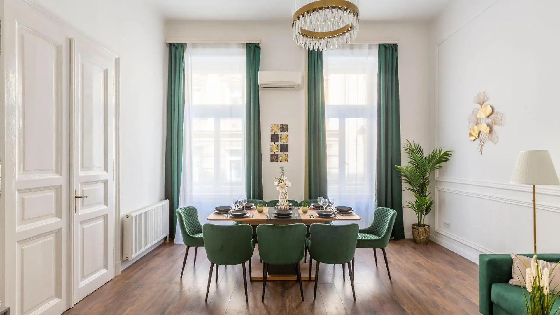 Apartment Luxurious Prestige Residence Next To The New York Cafe Budapest
